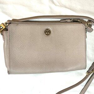 TORY BURCH Kira Tan Pebbled Leather Crossbody Clutch Purse Gold Hardware